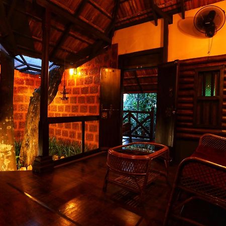 Greens Tree House & Wood House 苏丹巴特利 外观 照片