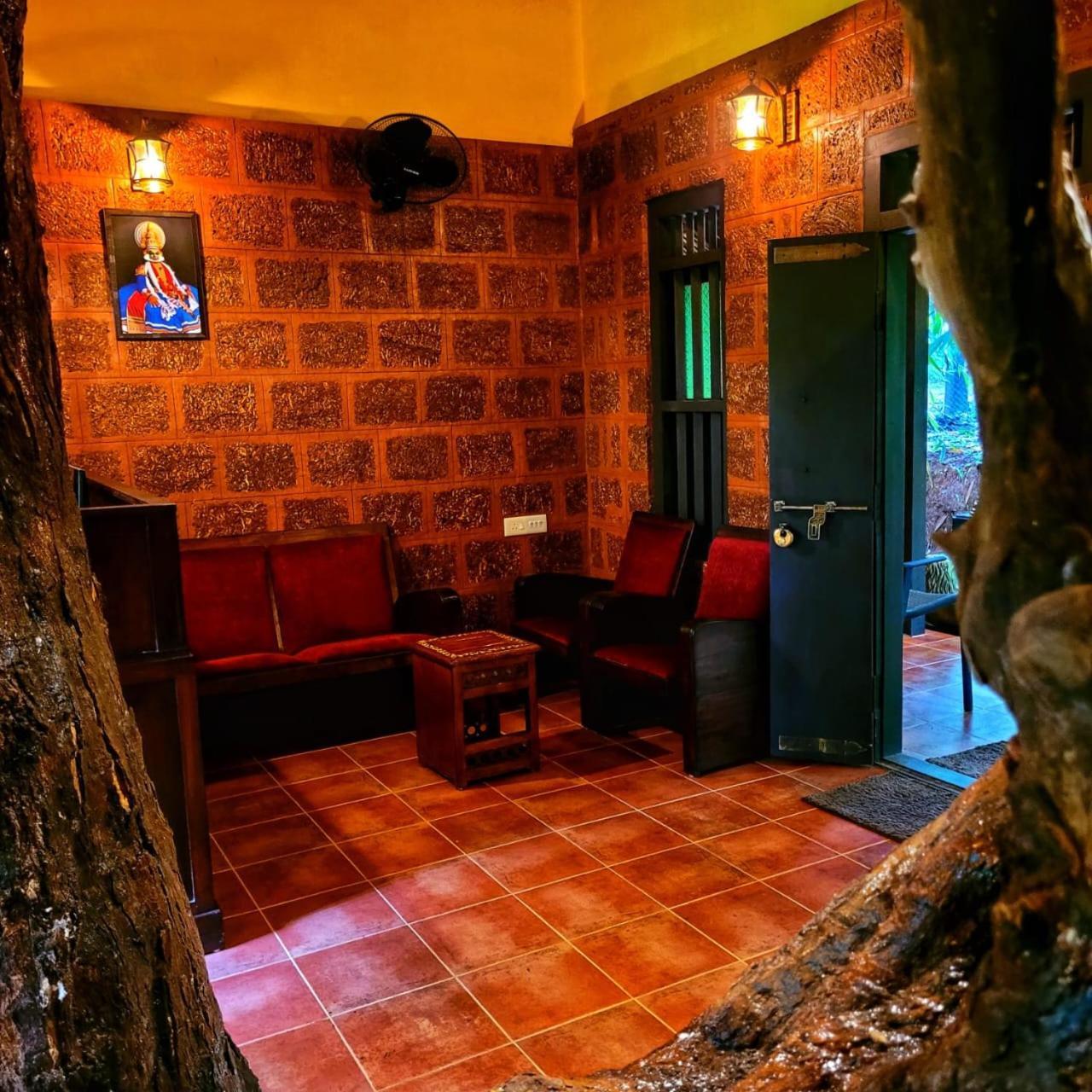 Greens Tree House & Wood House 苏丹巴特利 外观 照片